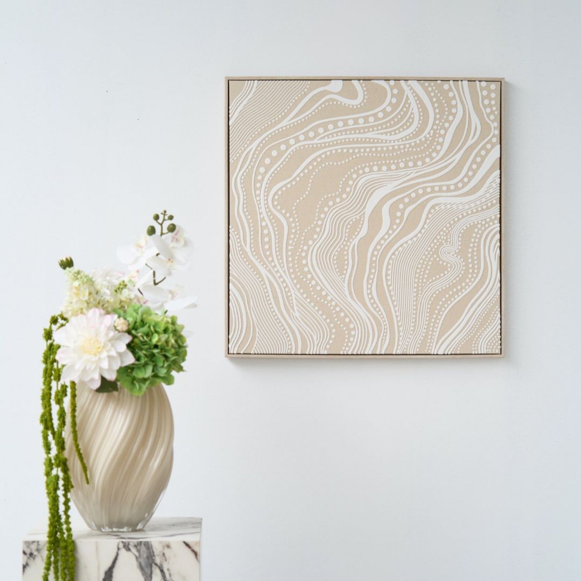 Wavey art small billede